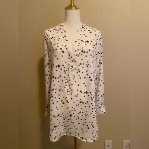 Gianni Bini White Top with Black Star Design
